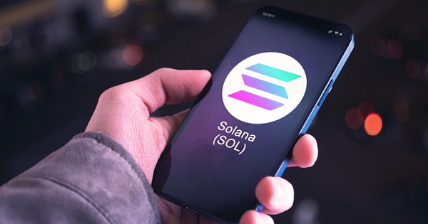 把Web3装进口袋 Solana手机Saga有何魔力？-第2张图片-交易所